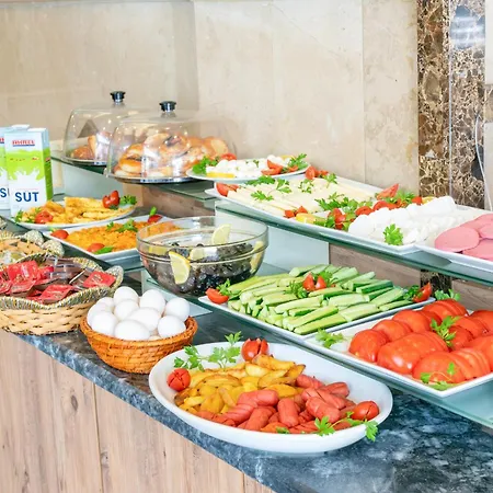 Hotel Taksim Cuento 3*