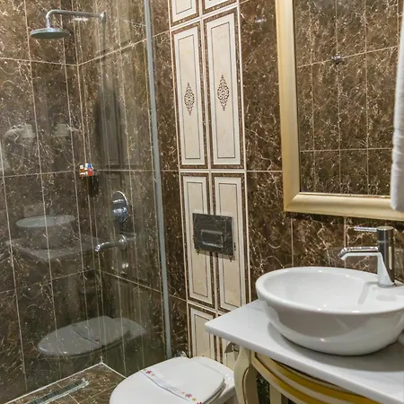 Hotel Taksim Cuento 3*